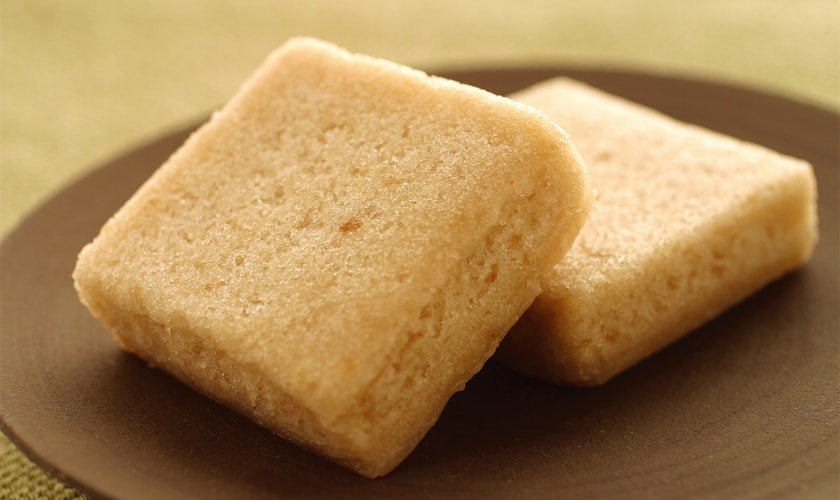 極上 元〈はじまり〉かるかん | 徳重製菓とらや・霧や櫻や|老舗の和菓子店